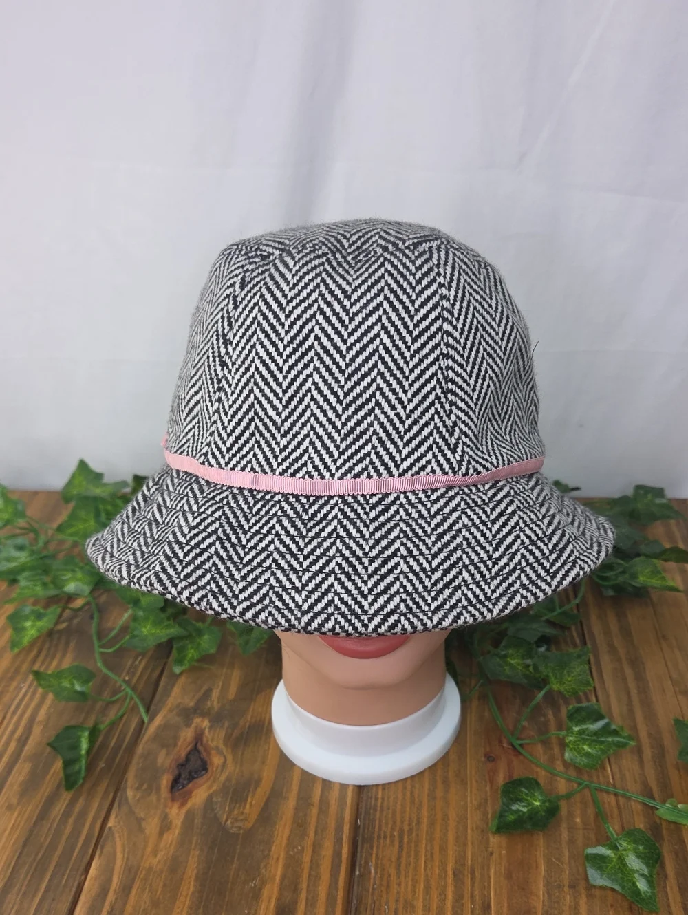 J.Crew. Herringbone Bucket Hat. Size M/L. Wool Blend. EUC
